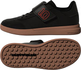 Five Ten Sleuth DLX Kids Flat Shoe Black/Scarlet/GRAY Four Youth 2